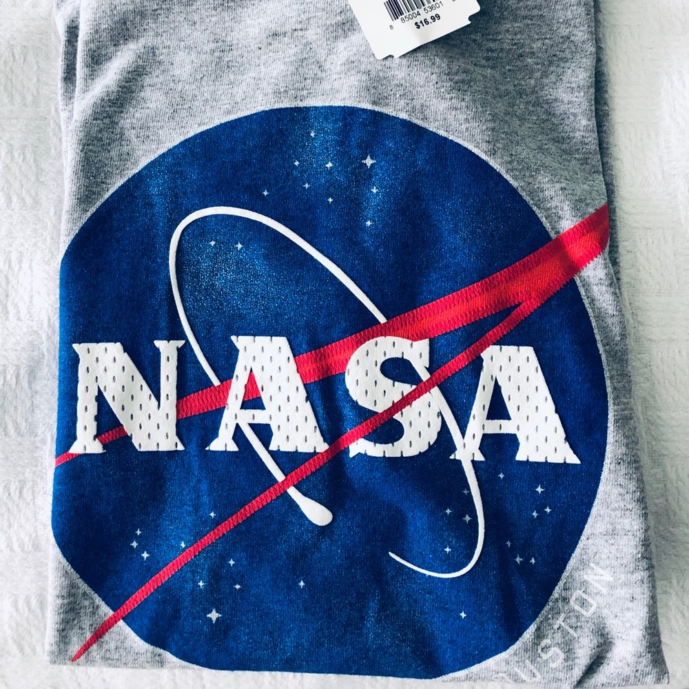 NWT NASA Mens cotton t-shirt